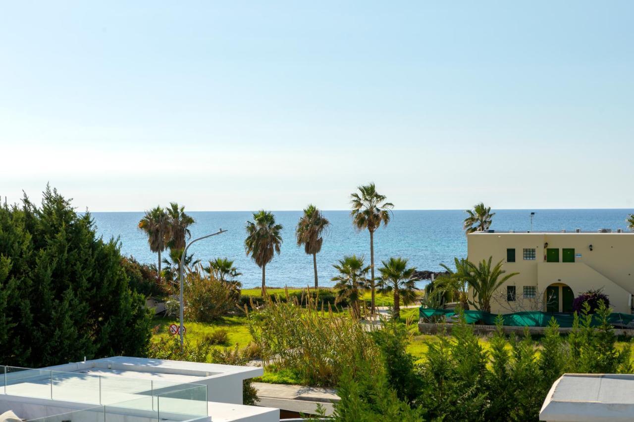 Villa Laurus 6, Walking Distance To The Beach Paphos Extérieur photo